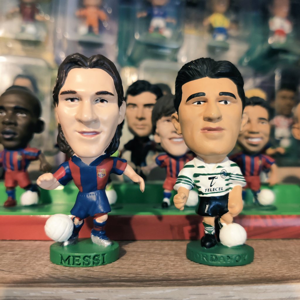 Corinthian Red tweet media