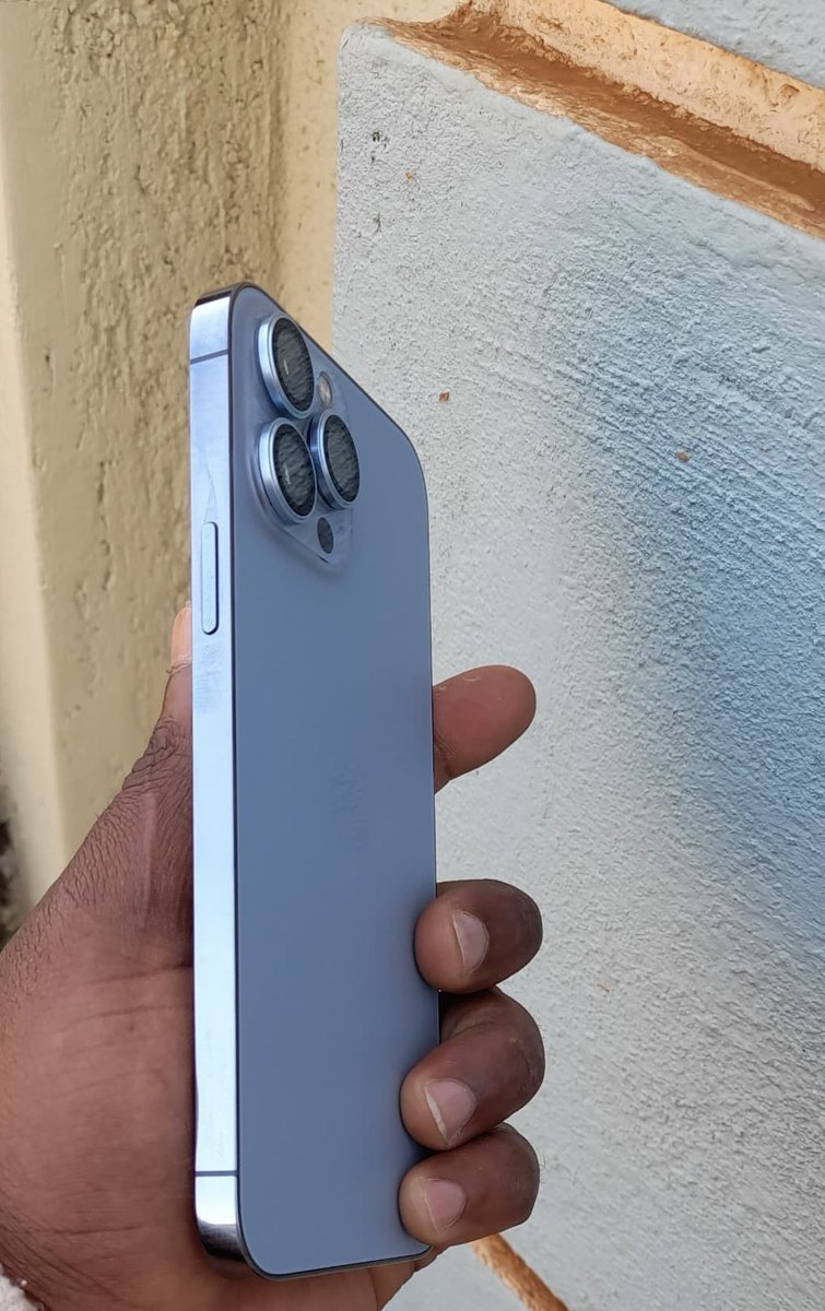 TheGuyThree65's tweet photo. iPhone 13 pro max in excellent condition in(LL)
128GB
86% Battery health 
Going @ K1,430 000
0992782458 for further information 
Don’t forget to retweet https://t.co/EwalTgbzHs