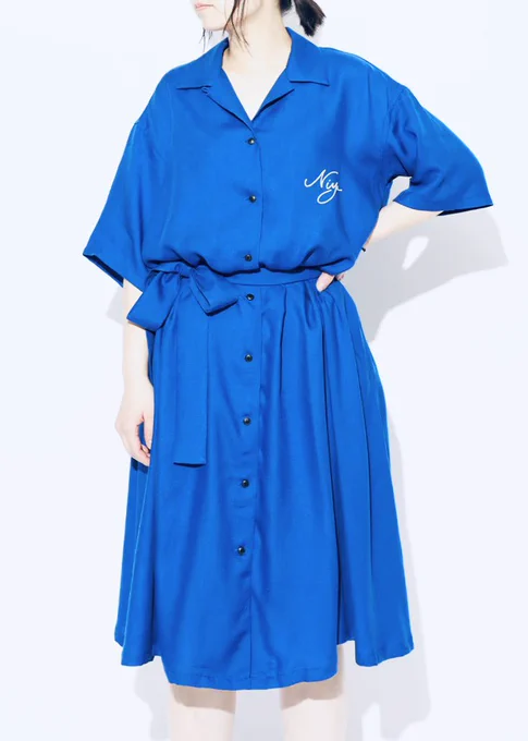 #上條40周年 上條淳士 40TH ANNIVERSARY EXHIBITION 【To-y】通販  ニヤの夏色ワンピース 生地はわたしが選んでこの色に染めてます 昼と夜で違う表情を見せる深い青です そして 手書きのニヤは刺繍で仕上げました  RUDE GALLERY TOKYO  高松 AUDIO audio.shop-pro.jp/?mode=cate…