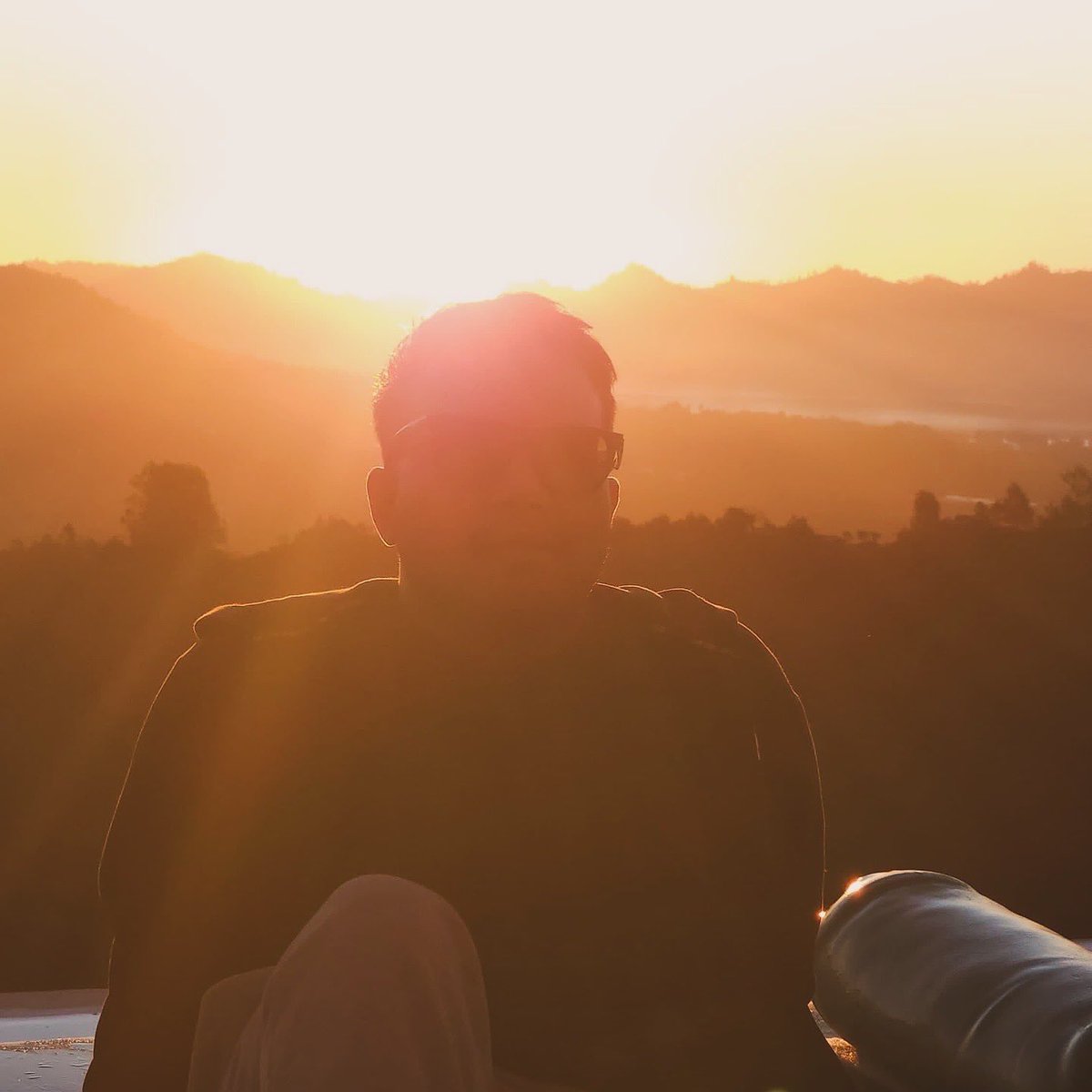 OziNans's tweet photo. Sunrise di Kintamani. Pemandangan yang tersergam indah. https://t.co/WOx1yWuw3y