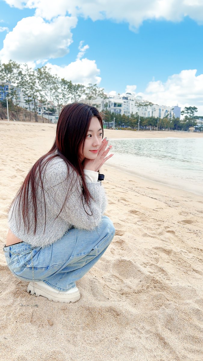 [📷]

🌊

#MISSH #MISS_H #미스에이치
#Bamboo #뱀부