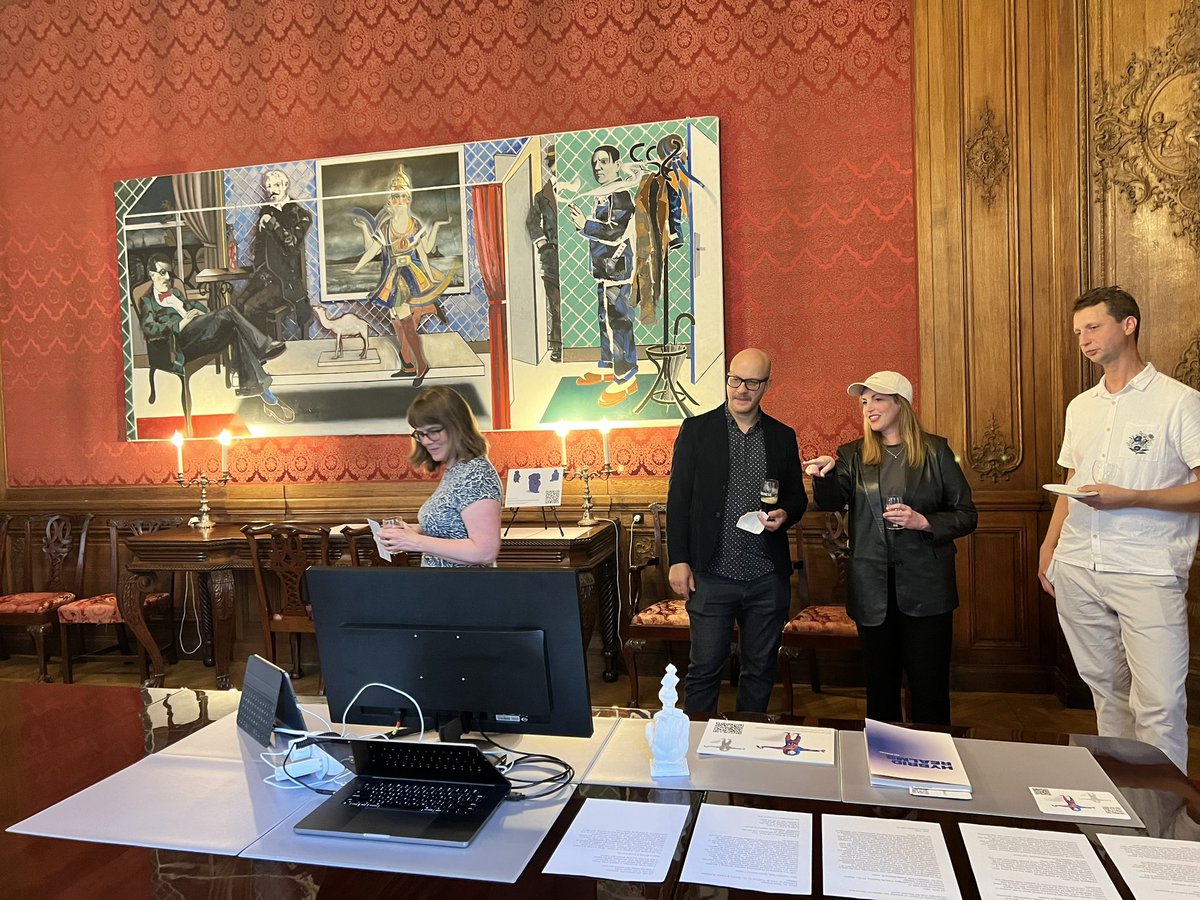 dianadigital003's tweet image. What a pleasure being invited to the Irish Embassy @embirish in Paris, part of the #spaceprogramme with an international crowd of digital talents eg. @ChunHua_C_Dong @idakvetny and many others 🔥 showing their work and guest talk by Fabrizio Poltronieri 👏🏻