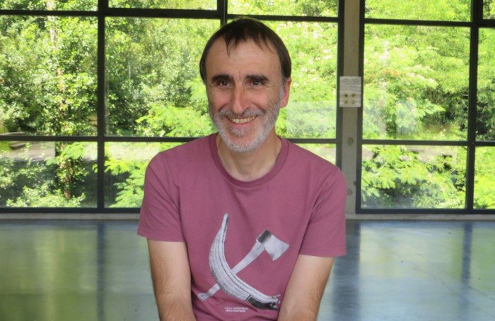 ueu_orokorra's tweet photo. #UI52|
Egoitz Urrutikoetxea Laskibar : "Hizkuntza baten ikaspenean ezinbestean da beharrezko testuingurua ere barneratzea"

"Euskara eta euskal literatura, programaketatik ikasgelara" jardunaldia antolatu dute Baionan @seaskaikastola k eta UEUk elkarlanean
https://t.co/Y3as8GxQ4I https://t.co/6wKs1vrhUV