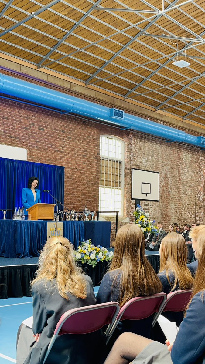 alexdariescu's tweet photo. The happiest of times being back @PockSchool my first home away from home age 17, to give the Guest Speech at Prize Giving Day in front of 750 pupils &amp; fam. So many beautiful memories &amp; incredibly special people present. And Mum got to see where I lived &amp; learnt for a whole year https://t.co/CbcCrOqPWd