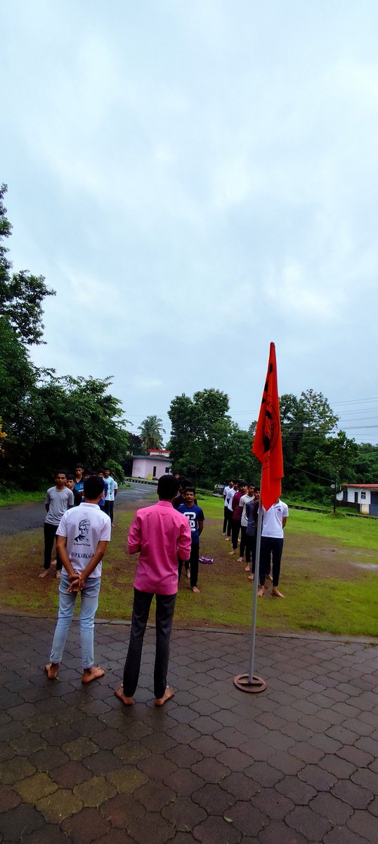 ABVP_Karkala's tweet photo. ಅಖಿಲ ಭಾರತೀಯ ವಿದ್ಯಾರ್ಥಿ ಪರಿಷತ್ ಕಾರ್ಕಳ ವತಿಯಿಂದ 76ನೇ ರಾಷ್ಟ್ರೀಯ ವಿದ್ಯಾರ್ಥಿ ದಿವಸದ ಅಂಗವಾಗಿ ದ್ವಜಾರೋಹಣ ಕಾರ್ಯಕ್ರಮ ಮಾಡಲಾಯಿತು.
#Rastriyavidyarthidivas
#ABVPKarkala
#ABVPUdupi https://t.co/5iOWDDe01e