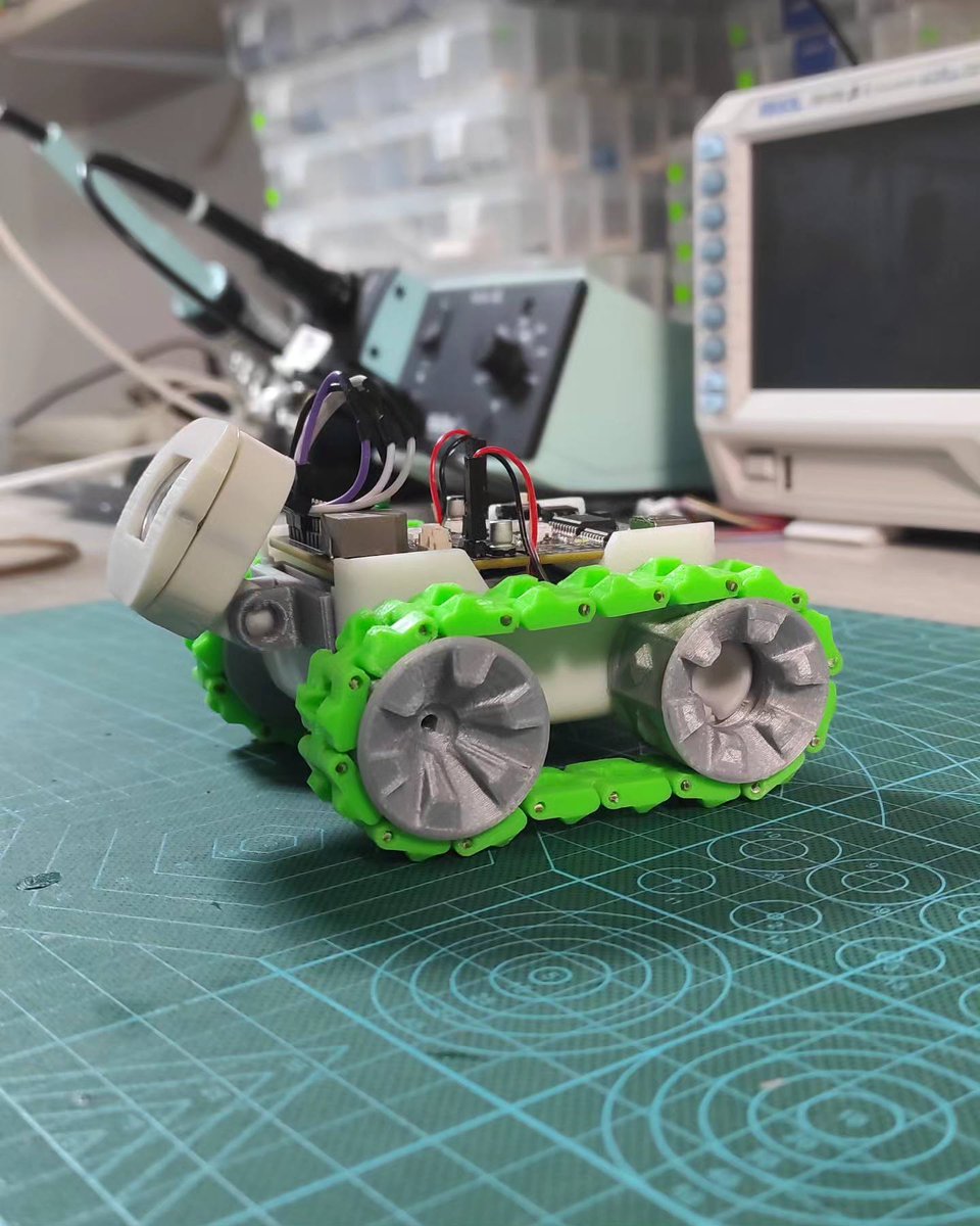 JLCPCB's tweet image. Check out this DIY SMARS Robot!🤖
Controlled with an Android app and programmed via Arduino IDE, it's seriously cool stuff! 💡
👉 youtu.be/kzHTAGEwQVI
#DIYRobotics #Arduino #TechInnovation #jlcpcb