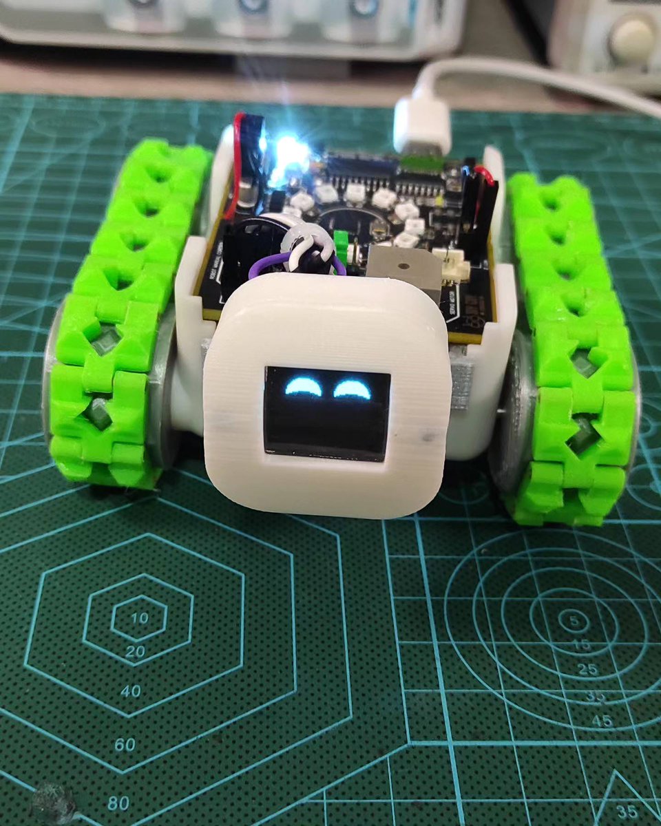 JLCPCB's tweet image. Check out this DIY SMARS Robot!🤖
Controlled with an Android app and programmed via Arduino IDE, it's seriously cool stuff! 💡
👉 youtu.be/kzHTAGEwQVI
#DIYRobotics #Arduino #TechInnovation #jlcpcb