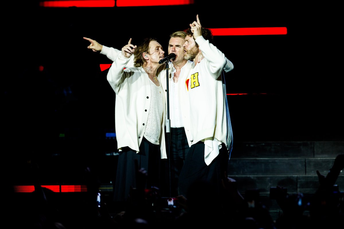 RomaSummerFest's tweet photo. “Today this could be, the greatest day of our lives”. 🤍🏟️ I @takethat ieri sera hanno acceso il #RSF2024 in una notte sold out! 

📸 Pasqualini/MUSA https://t.co/z8IO4TmkTN