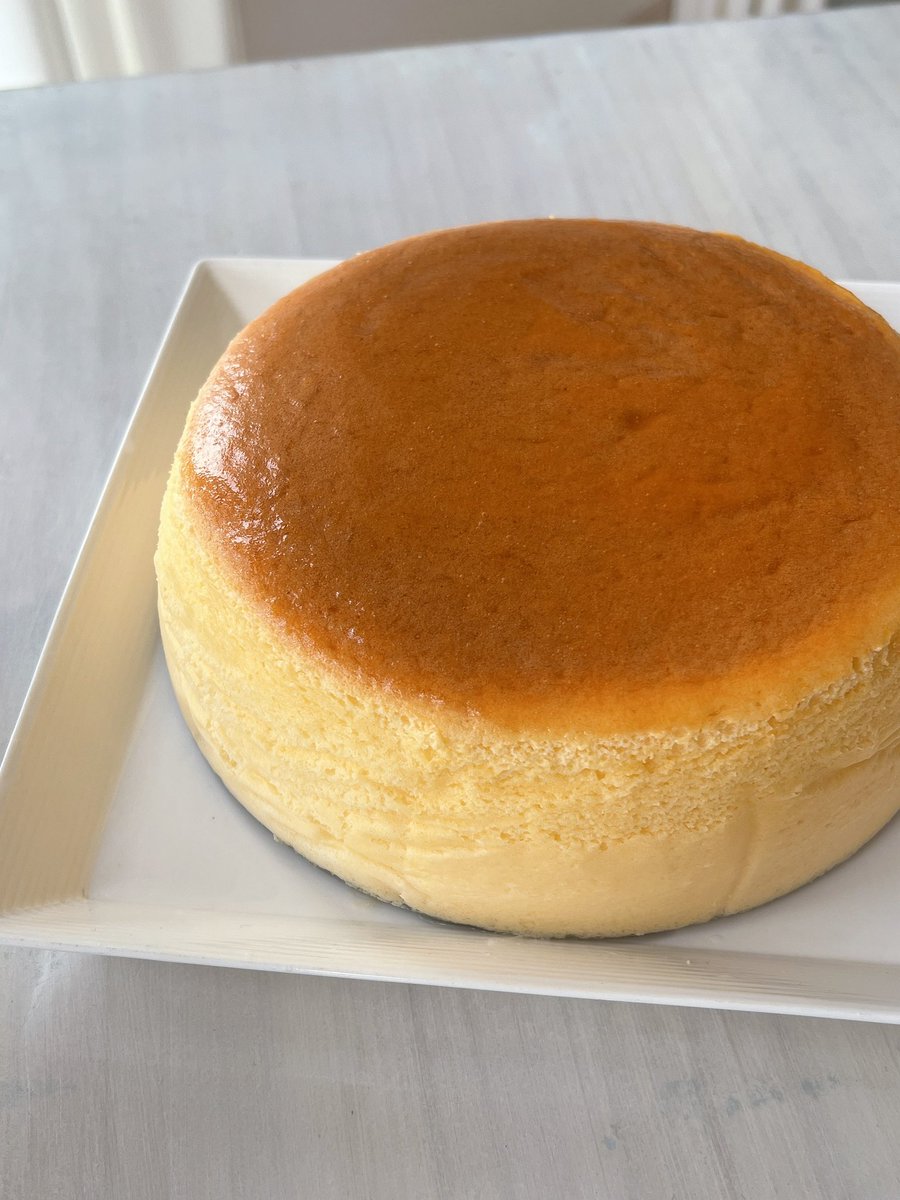 __mymom__'s tweet photo. まじで私が作るスフレチーズケーキ神だと思う
出会う人みんなに食べてもらいたい
めっっっっっちゃしゅわしゅわ https://t.co/cXJfwEsP53