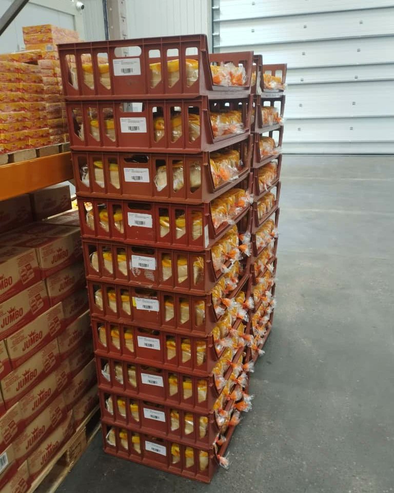 Prestine_bakery's tweet photo. Here are our products with printed barcodes displayed at Jumbo. We are the trusted brand for lovers of nutritious breads!
You can order from us via;
TEL: 03302235127, 01506901764 Order@prestinefoods.co.uk
#agegebread #wheatbread #whitebread #bread #breadinuk #prestinebakery https://t.co/QCn3JtXlvH