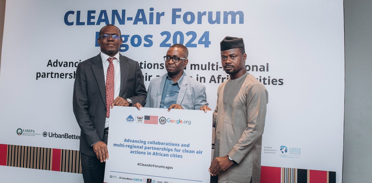 AirQoProject's tweet photo. Thank you for joining us yesterday for Day 1 of the #CleanAirForumLagos. 

We had insightful policy and journalist-scientist dialogue sessions. 

In case you missed it, read the highlights here>https://t.co/UtV2Y99bbw https://t.co/fpBcrPi2Fz