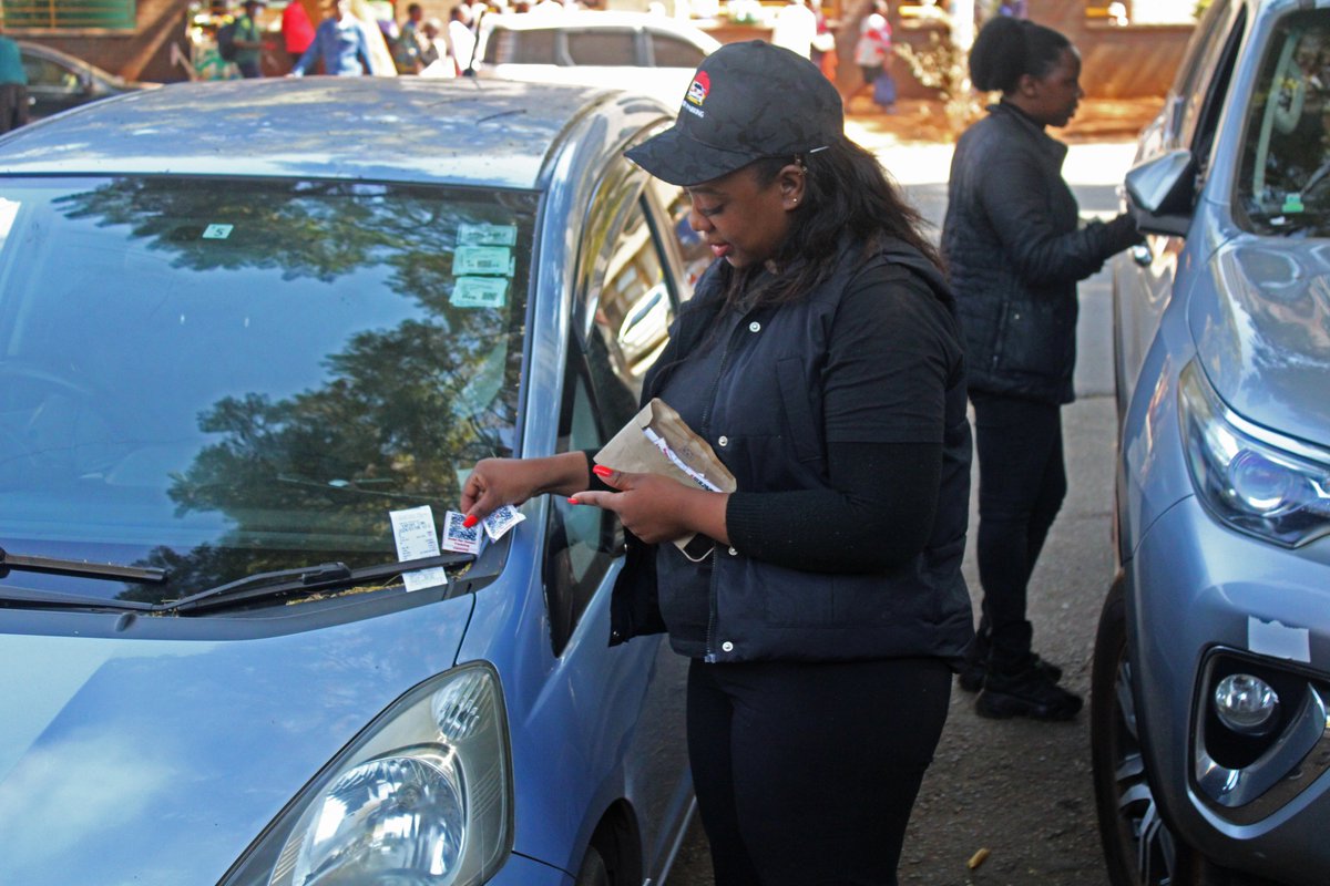 CityParkingHre's tweet photo. City Parking is issuing out QR code stickers to all motorists. Stick on your windscreen and scan the QR code to access all our self-service platforms in one click. Get yours today!.
#HelloConvenience #CityParking #QRCodeStickers https://t.co/YNAJpneOFo