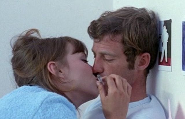 tracedupasse's tweet photo. jean-luc godard yazı. https://t.co/dZHeaG5itN