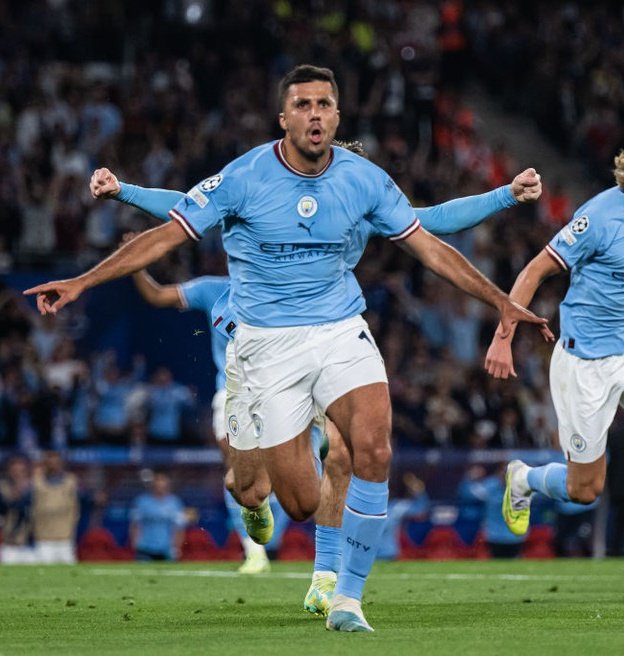 pundit_jay's tweet photo. If football didn't become a PR stunt, Rodri would be top 2 favourite for the Ballon d'or but just cos his position isnt sexy &amp; Perez is footballs ultimate cartel boss they're ignoring Rodders.

U dont have to be a City fan to know its insulting to our eyes &amp; intelligence #MCFC https://t.co/Jixe6ejkR3