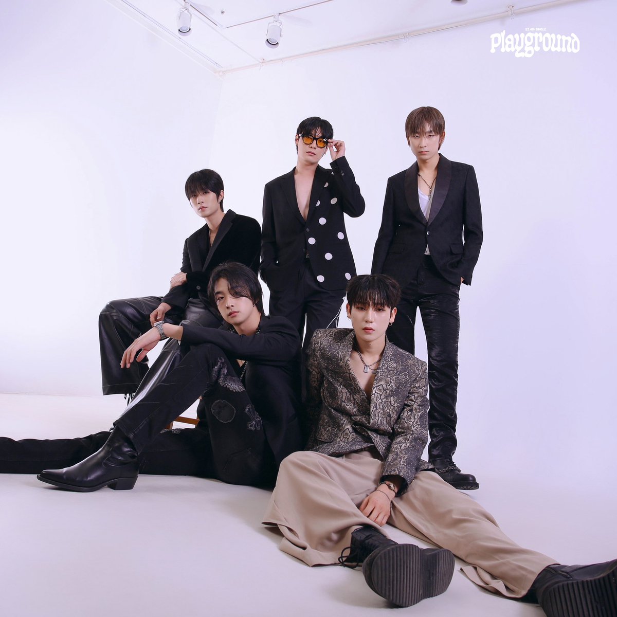 official2z's tweet photo. [#COMEBACK]

𝙉𝙀𝙒 𝙋𝙍𝙊𝙁𝙄𝙇𝙀📸

[💿 2Z 4th SINGLE : 𝙋𝙡𝙖𝙮𝙜𝙧𝙤𝙪𝙣𝙙]
2024.07.19.FRI.12PM (KST)

📣[2Z 4th SINGLE MINI CONCERT : 𝙋𝙡𝙖𝙮𝙜𝙧𝙤𝙪𝙣𝙙]
🗓2024년 7월18일(목) 7:30PM (KST)

티켓 구매 링크⬇️⬇️⬇️
https://t.co/KmwkmxTINh

#2Z #2Zband #Tuzi 
#Playground #Single
#NEW #PROFILE