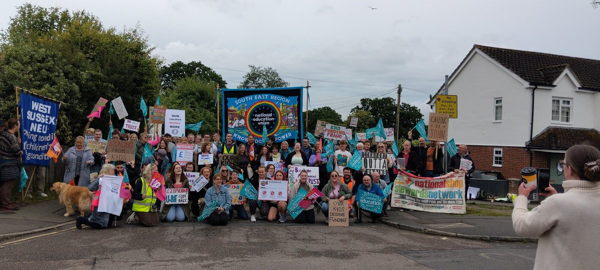 National Education Union South East tweet media