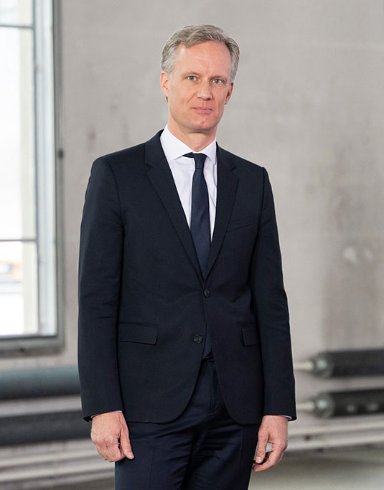 APUNTE El caso Tsunami, prorrogado con malas artes por García-Castellón en julio 2021 (según la Sala Penal), llevó a una confrontación con la Oficina Federal de la Justice (OFJ) de Suiza, cuyo director Michael Schöll,  rechazó colaborar con España al ver la manipulación del caso.