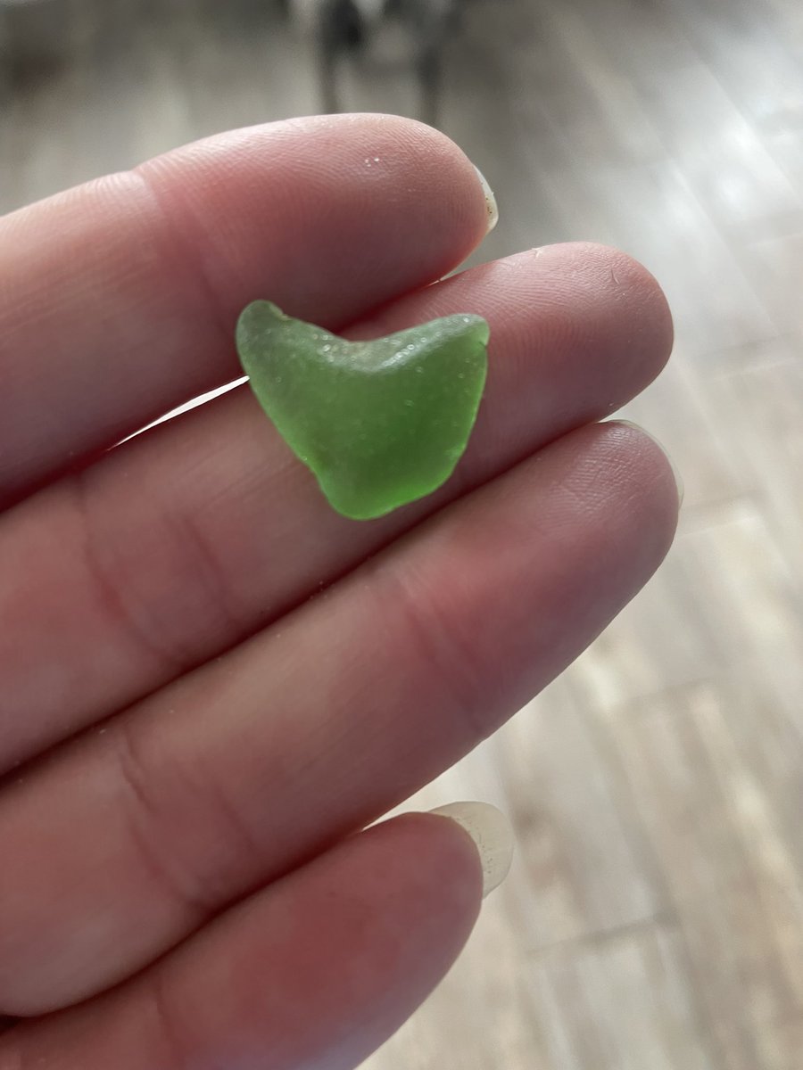 Clairie21's tweet image. Extreme beach combing #plastic #comb #coffee #seaglass #beachclean #doingourbit #loveyourbeach #beachlife
