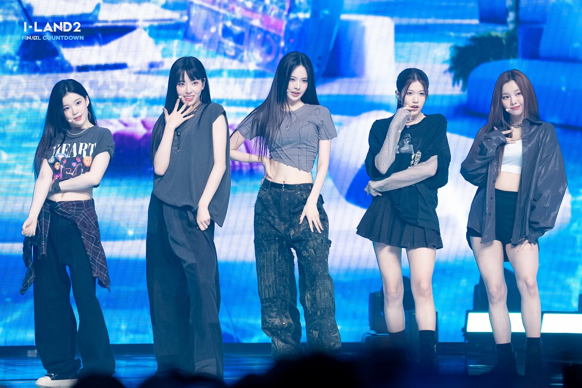 [I-LAND2] FINAL TEST Behind Photo📸 

I-LAND2의 마지막 밤을 아름답게 수놓은 무대들✨

#FAKEIT #DRIP

==

The stages that beautifully embroidered the last night of I-LAND2✨

#FAKEIT #DRIP

〈I-LAND2 : FINAL COUNTDOWN〉

#ILAND2 #아이랜드2 #Mnet #엠넷