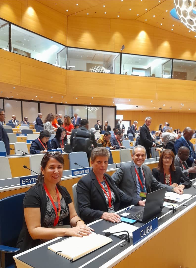 MadelynOficome's tweet photo. AHORA
Comienza 65 serie reuniones de Asamblea General #OMPI. 

Preside delegación #Cuba Viceministro
@ArmandoRguezB. Participan Directora General #OCPI 
@MariangelesOcpi, Vicedirectora general @FleitasGis62018
 y @MisionCubaONUG. 

Delegación cumplirá intensa agenda de trabajo. https://t.co/loDADGMQvh