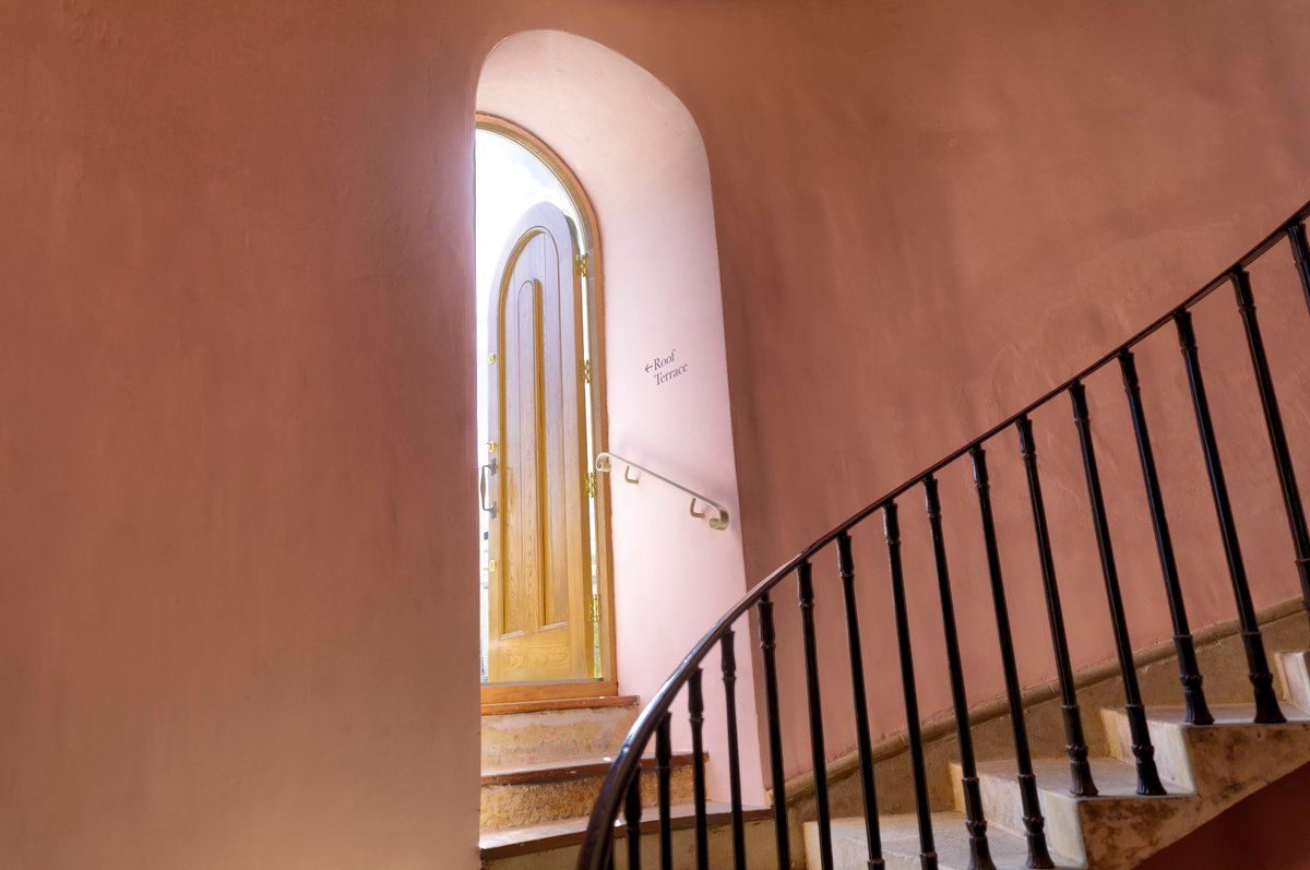 Step outside onto our hidden roof terrace - situated halfway up the tower!  The "Our Tower" capital works project team restored this terrace and made it safe for visitors. The team also installed solar panels to create a clean energy source for the tower.  

🧵