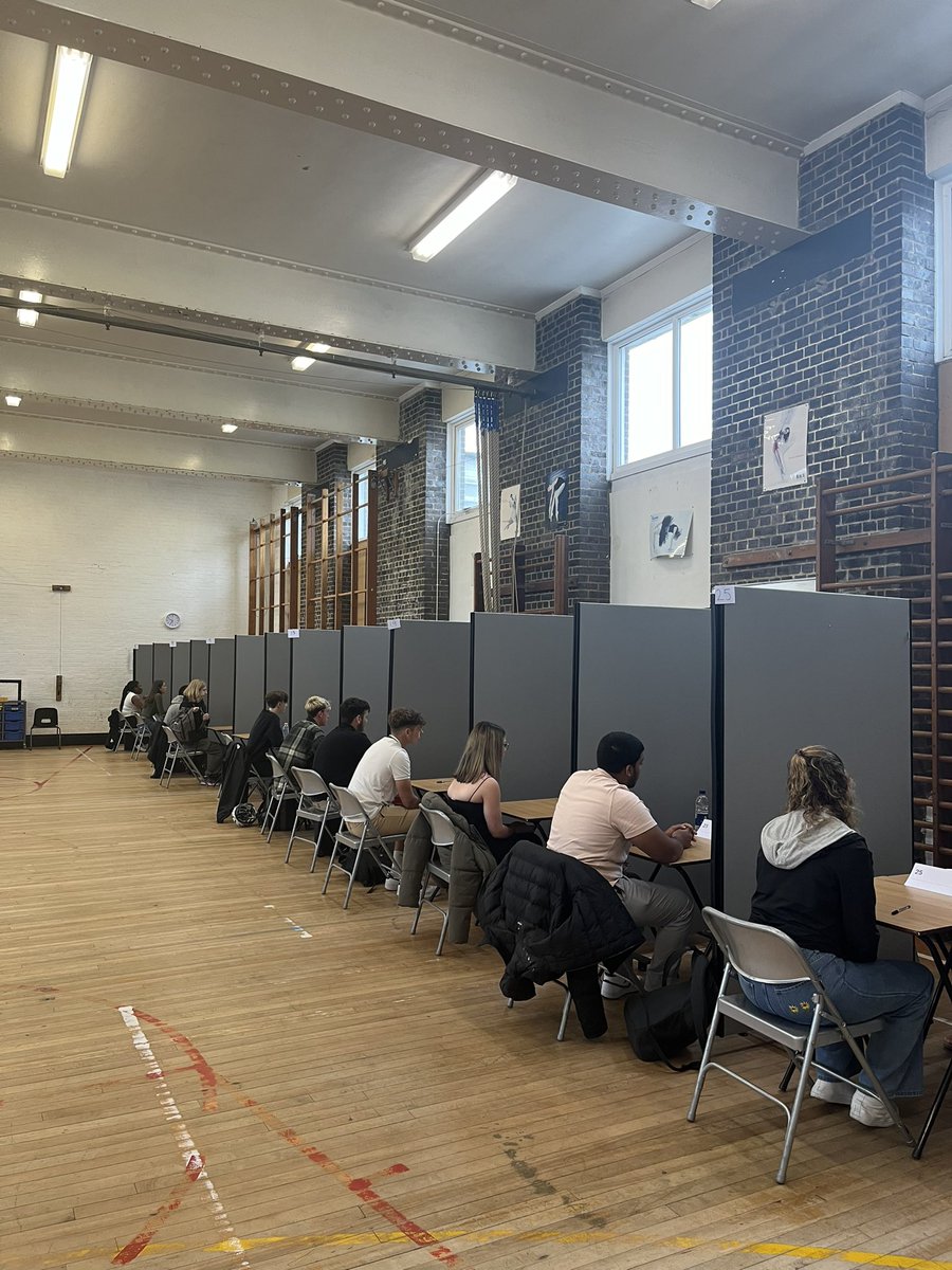 Thanks so much to Mrs Miller &amp; Mrs Spinks for organising an amazing Year 12 Mock Interview Event today! Also- huge thanks to all of the local volunteers who gave their time to make this possible 👏🏼
#encounterswithemployers