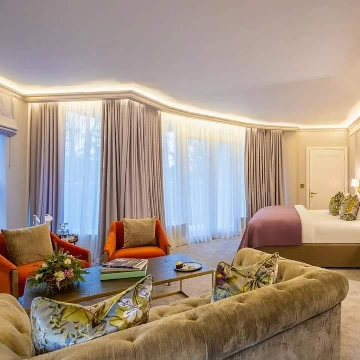Discover luxury and comfort at the newly opened guest rooms in Cork's Vienna Woods Hotel! 🛏️🌿 

Experience the perfect blend of modern elegance and timeless charm. Book your stay now and create unforgettable memories! #CorksViennaWoods #NewGuestRooms #LuxuryStay #travelireland