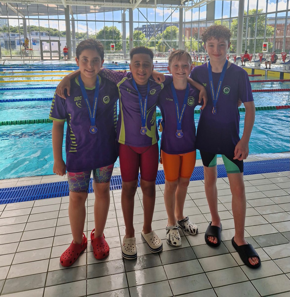 RCTSwimSquad's tweet photo. Well done to our 12&under medley relay team who came 3rd 🥉Excellent swimming by all! 🤩🤩👏🏻👏🏻👏🏻👏🏻 #medleyrelay #teamrelay #relay #teamrct #teamspirit https://t.co/Okm2LVLqQf