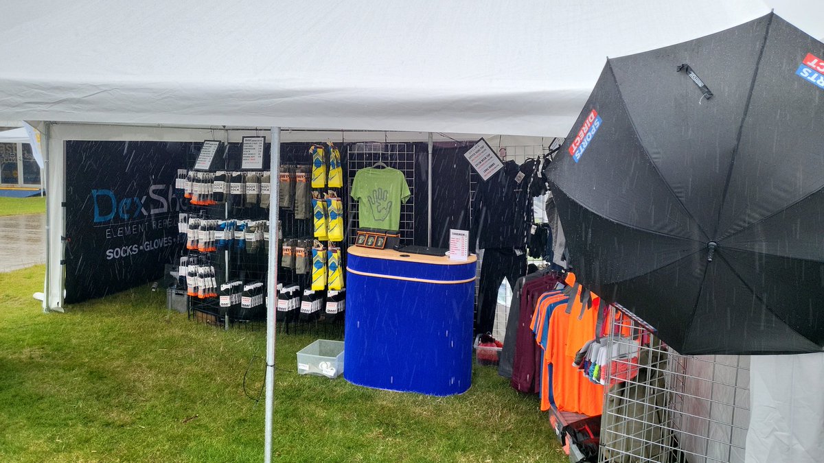 Feeet (@feeetuk) on Twitter photo It's just a bit of rain.
If you're attending the show today...
Come and buy our last brolly while you look at our amazing socks.
#greatyorkshireshow <a href="/greatyorkshow/">Great Yorkshire Show</a> It's just a bit of rain.
If you're attending the show today...
Come and buy our last brolly while you look at our amazing socks.
#greatyorkshireshow <a href="/greatyorkshow/">Great Yorkshire Show</a>