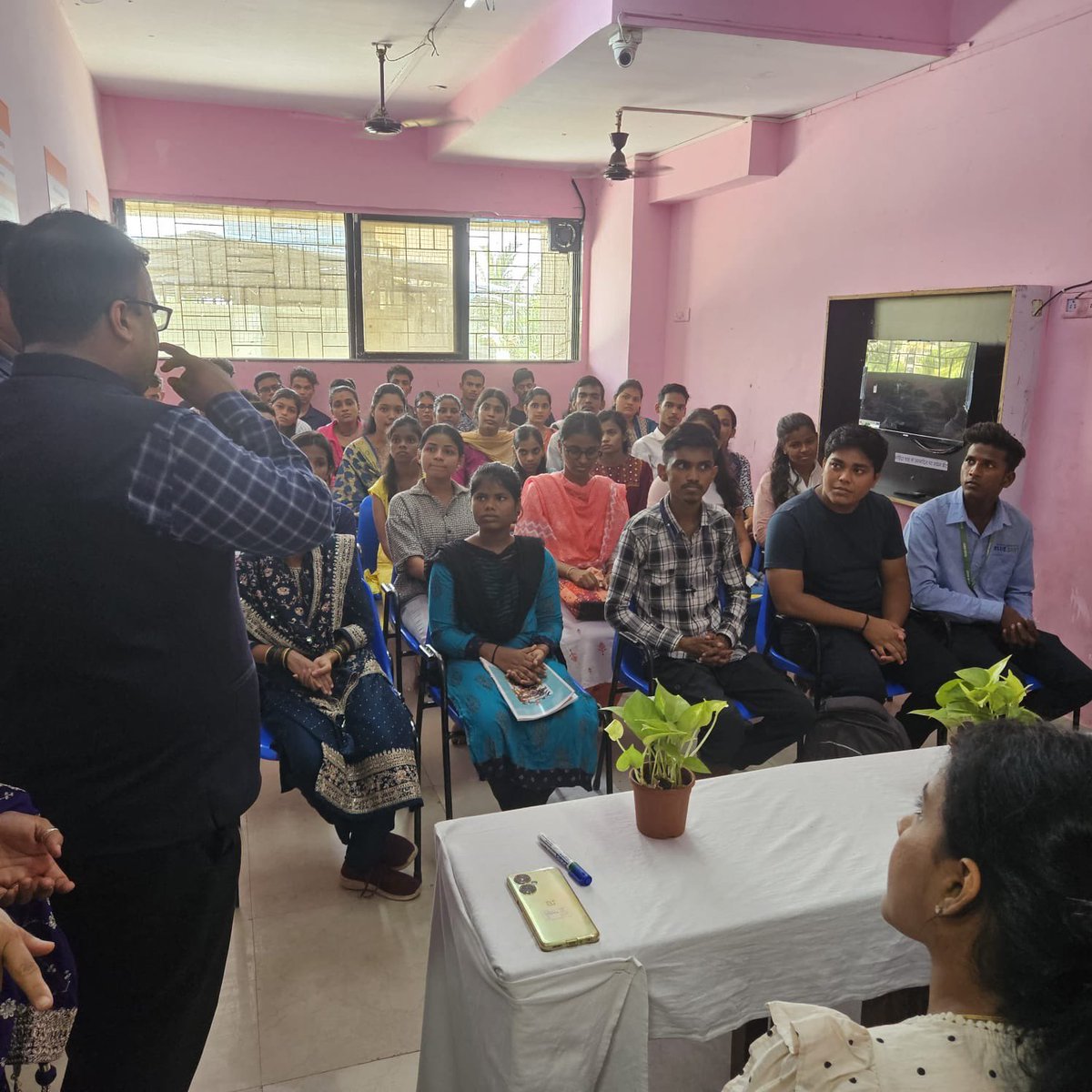 MAFoundation_IN's tweet photo. Empowering Mumbai's youth for a brighter future! Introducing our Skills Academy in collaboration with Centum Foundation and Mirae Asset Foundation, focused on BFSI job roles. Join us in making a difference through skill development
#miraeassetfoundation https://t.co/Alx8OYspuH