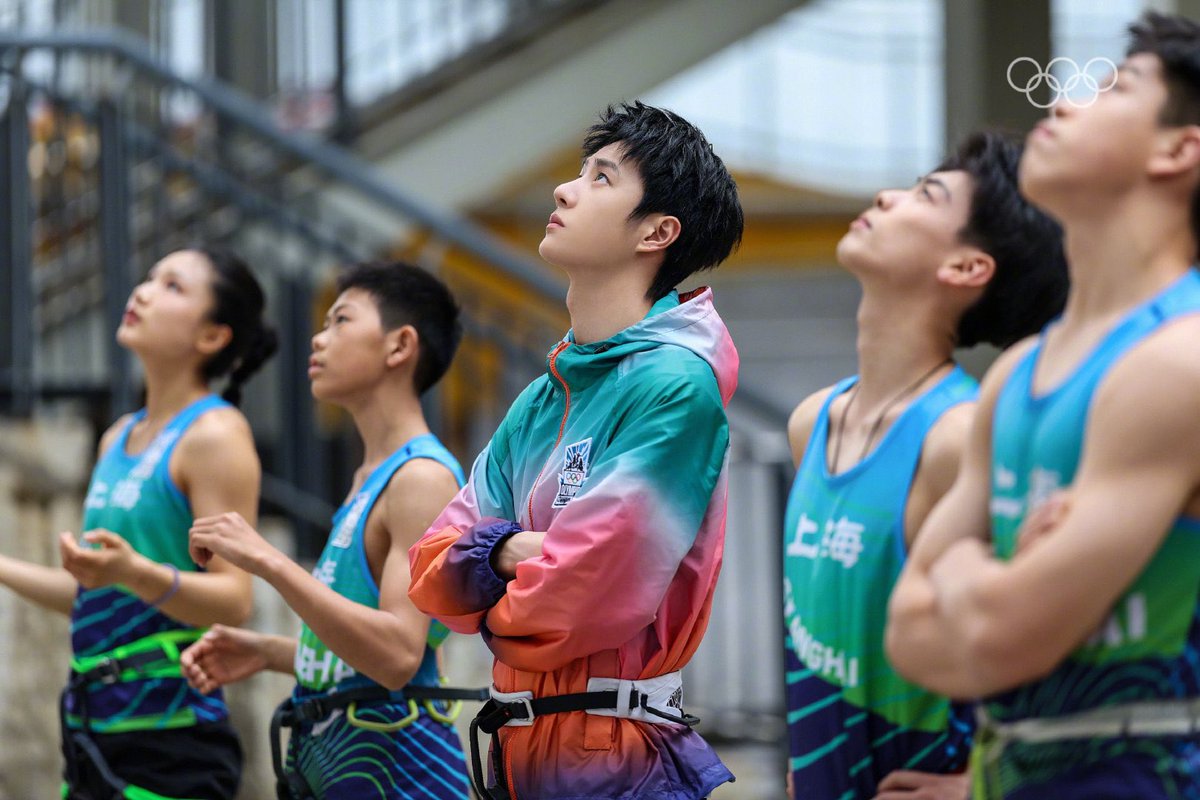 shanghaidaily's tweet photo. 🏅🔥 Big News! Wang Yibo to Carry the Olympic Torch! 🤩 An Olympic partner teased on Tuesday: "Guess who will be in Paris on July 14? Hint: Street dance pro and racing enthusiast!" Fans guessed it—Wang Yibo! 🛹🚴🕺🏻 #WangYibo #Olympics #Paris2024 #Olympic2024 #WangYibo王一博 @SgWangyibo @CnYibo @WangYiboPHI @wangyibo_id