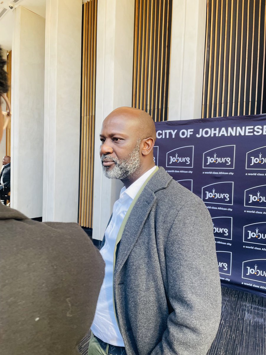 DadaMorero's tweet photo. Good morning City of Joburg
Today we joined the speaker of Council, Cllr Margaret Arnolds as we convey the 28th Extra-Ordinary Council Meeting of the City of Johannesburg Metropolitan Municipality.
📌Conny Bapela Council Chamber
#makingtheimpossiblepossible
#WeServeJoburg https://t.co/AiUJH7fvv8