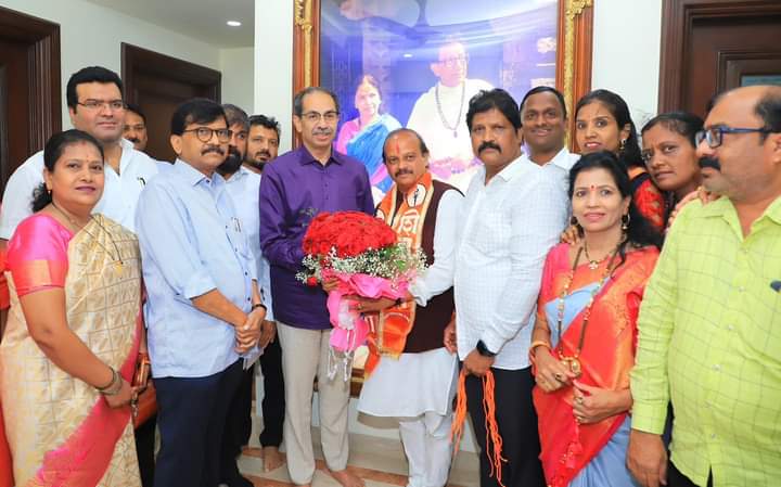 KrishnaRithe1's tweet image. #पुण्याचे_माजी नगरसेवक #वसंत मोरे #ह्यांनी त्यांच्या #सहकाऱ्यांसह शिवसेना (उद्धव बाळासाहेब ठाकरे) #पक्षात प्रवेश #केल्याबद्दल हार्दिक #अभिनंदन...!
@vasantmore88