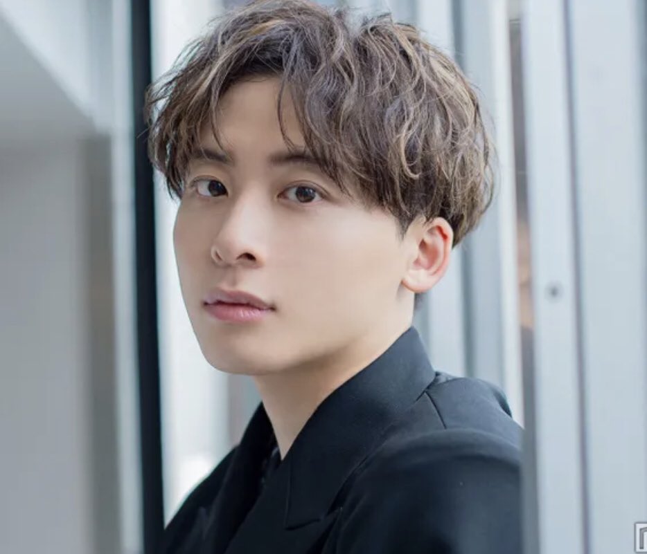 sunaodegomenne's tweet photo. どなたかがバスケの河村選手と大輝くんが似てるとつぶやいてたのを見かけだけど納得した https://t.co/l9QKTnanmq