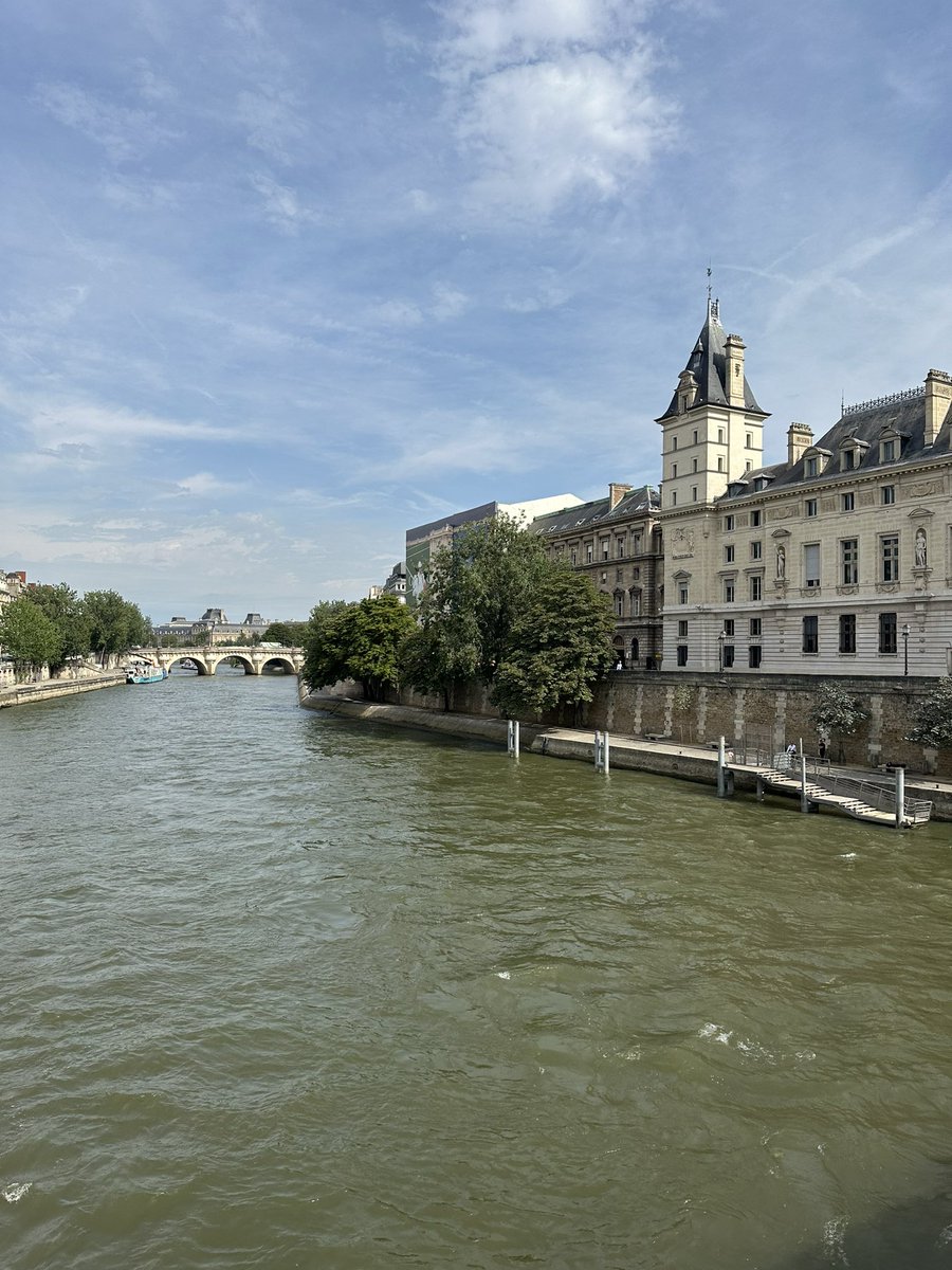 Semra Worrall tweet media