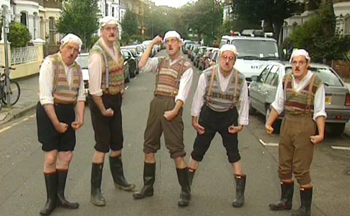 christhebarker's tweet image. 