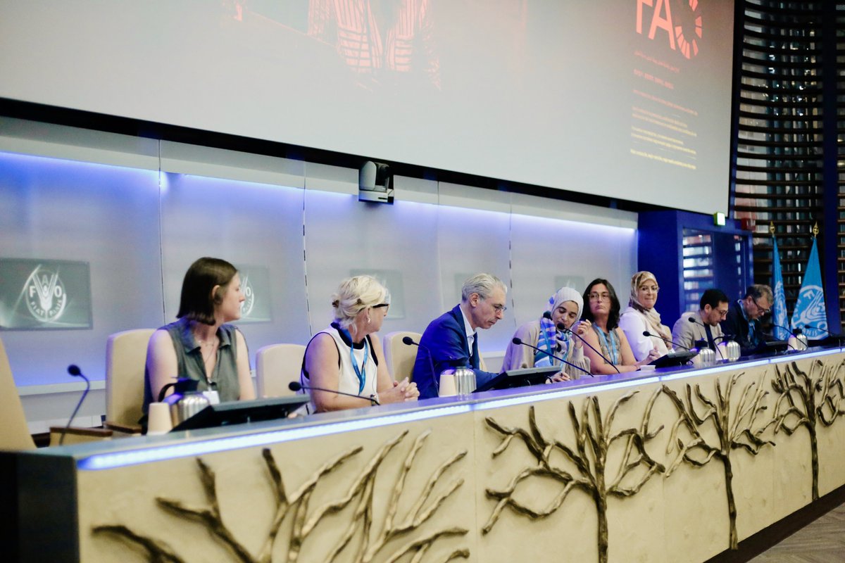 OceanaEurope's tweet photo. 🌊 This year marks the mid-term of the #RPOA_SSF for small-scale fisheries in the Mediterranean & Black Sea.
At the #SSFSummit 2024 in Rome 🇮🇹, we participated in discussions highlighting that despite progress, more ambitious efforts are needed to achieve the 2028 objectives. https://t.co/UMzyBBxpOr