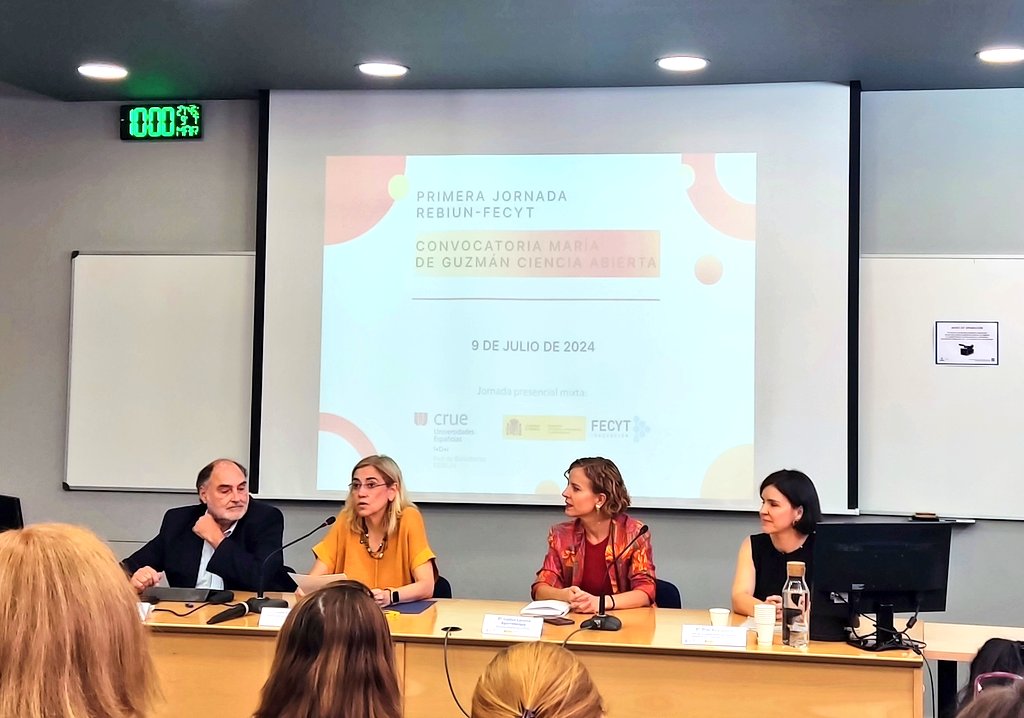 Hoy en la 1a Jornada <a href="/rebiun/">REBIUN</a> #FECYT sobre la Línea de #CienciaAbierta de la Convocatoria de María de Guzmán, el 1r proyecto (chispas ✨ 😉) en el que soy la persona responsable de su ejecución 
<a href="/PilaRicoCastro/">Pilar Rico-Castro</a> nos promete un proceso de cocreación, qué bien nos conoce
<a href="/icn2nano/">Catalan Institute of Nanoscience & Nanotechnology</a>