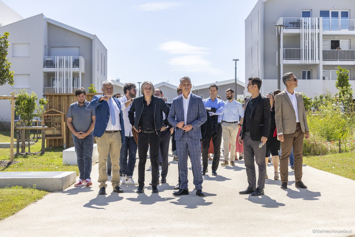 VINCI Immobilier (@vinciimmobilier) on Twitter photo 🎉<a href="/vinciimmobilier/">VINCI Immobilier</a> et ses partenaires Sofimat et Immobilière Atlantic Aménagement ont inauguré le programme résidentiel Calypso à La Rochelle.
🔍Mais en quoi consiste ce projet innovant ?
➡ Pour en savoir plus, lire le communiqué de presse : vinci-immobilier-institutionnel.com/actualites/ina… 🎉<a href="/vinciimmobilier/">VINCI Immobilier</a> et ses partenaires Sofimat et Immobilière Atlantic Aménagement ont inauguré le programme résidentiel Calypso à La Rochelle.
🔍Mais en quoi consiste ce projet innovant ?
➡ Pour en savoir plus, lire le communiqué de presse : vinci-immobilier-institutionnel.com/actualites/ina…