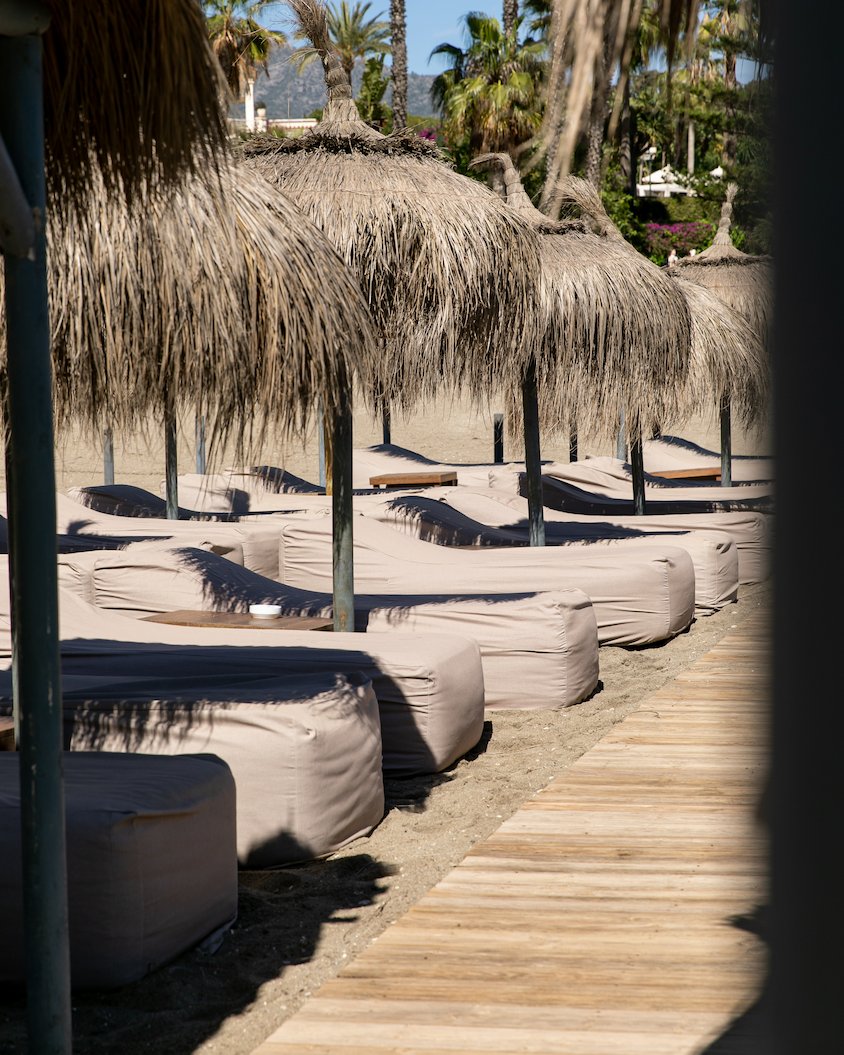 ¡El verano ya está aquí!, y nuestras camas de playa están listas para que disfrutes del sol y el mar con la máxima comodidad.

#LaMilla #Marbella #Restaurant #Mediterranean #Gastronomy #Food #FoodieMalaga #MalagaFood