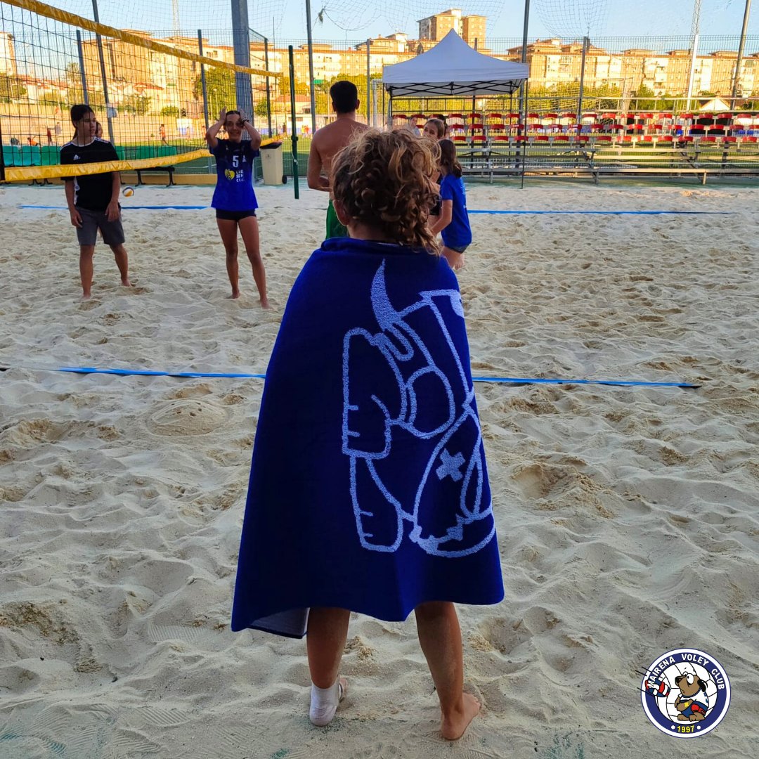 Mairenavoley's tweet photo. 🌞 ¡Prepárate para el verano con nuestras toallas del equipo por solo 12€! 🌞👉 ¡100% Algodón!

Aprovecha esta oferta especial y lleva contigo el espíritu del equipo a todas partes🙌🏻

📍 Av. de la Constitución, 2, Mairena del Aljarafe
🕣Lunes y jueves de 18:30 a 20:30 horas. https://t.co/W3se5FyhiO