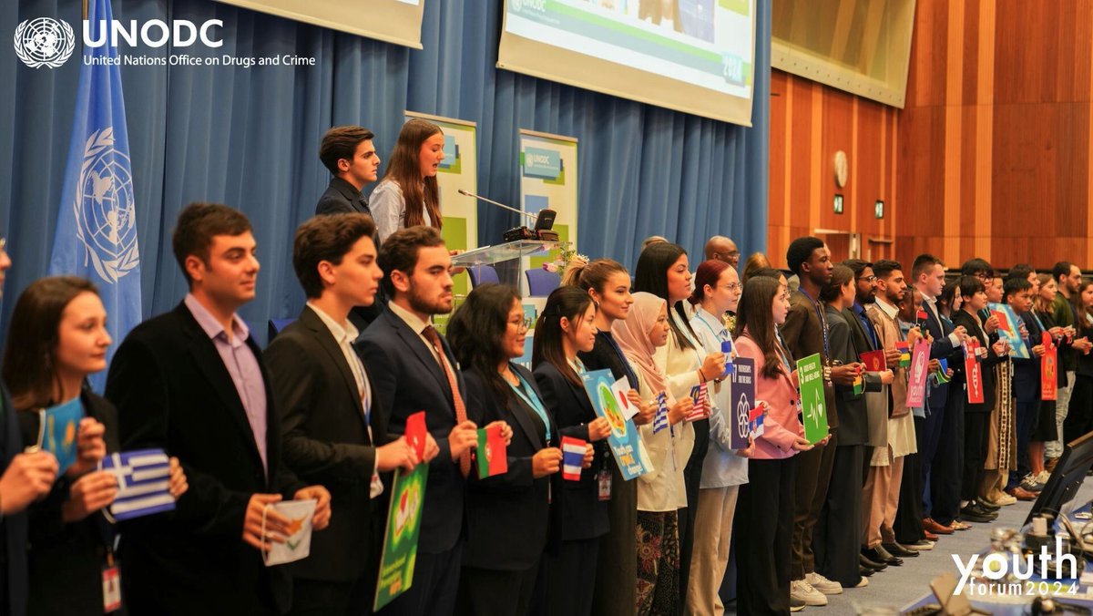 UNODC_PTRS's tweet photo. Youth make a difference.

@UNODC #YouthInitiative finds ways to enhance their presence and action🤝 at all levels of substance💊 use #Prevention work. 

Learn about #YouthInitiative : 
ℹ️https://t.co/7jvT2JWxXl https://t.co/WnsyNmPhMf