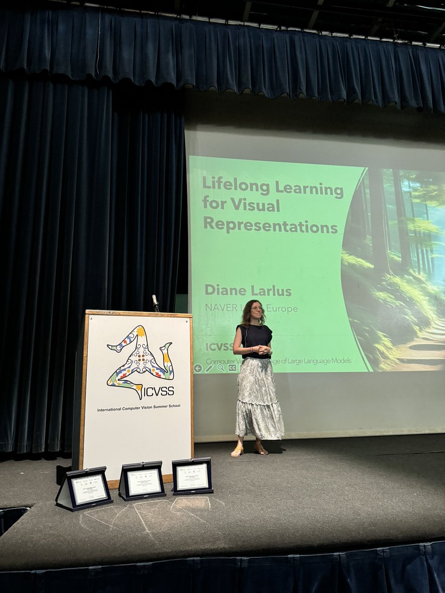 GMFarinella's tweet photo. Diane Larlus @ ICVSS 2024
Lifelong Learning for Visual Representations https://t.co/CieZ4cvLti