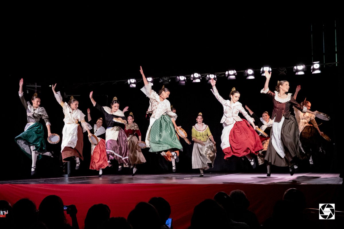 rocasagna's tweet photo. Us deixem unes instantànies de Pere Palomera del festival del PreCos de dansa del passat 29 de juny. Quin plaer i goig va ser veure-les dansar! A reviure-ho!

I no parem motors!
Aquest diumenge a les 20.30 h a Altet, ERA.
Dissabte 20 a les 22.00 h Festival del Cos de Dansa. https://t.co/Ru9TENhrHX