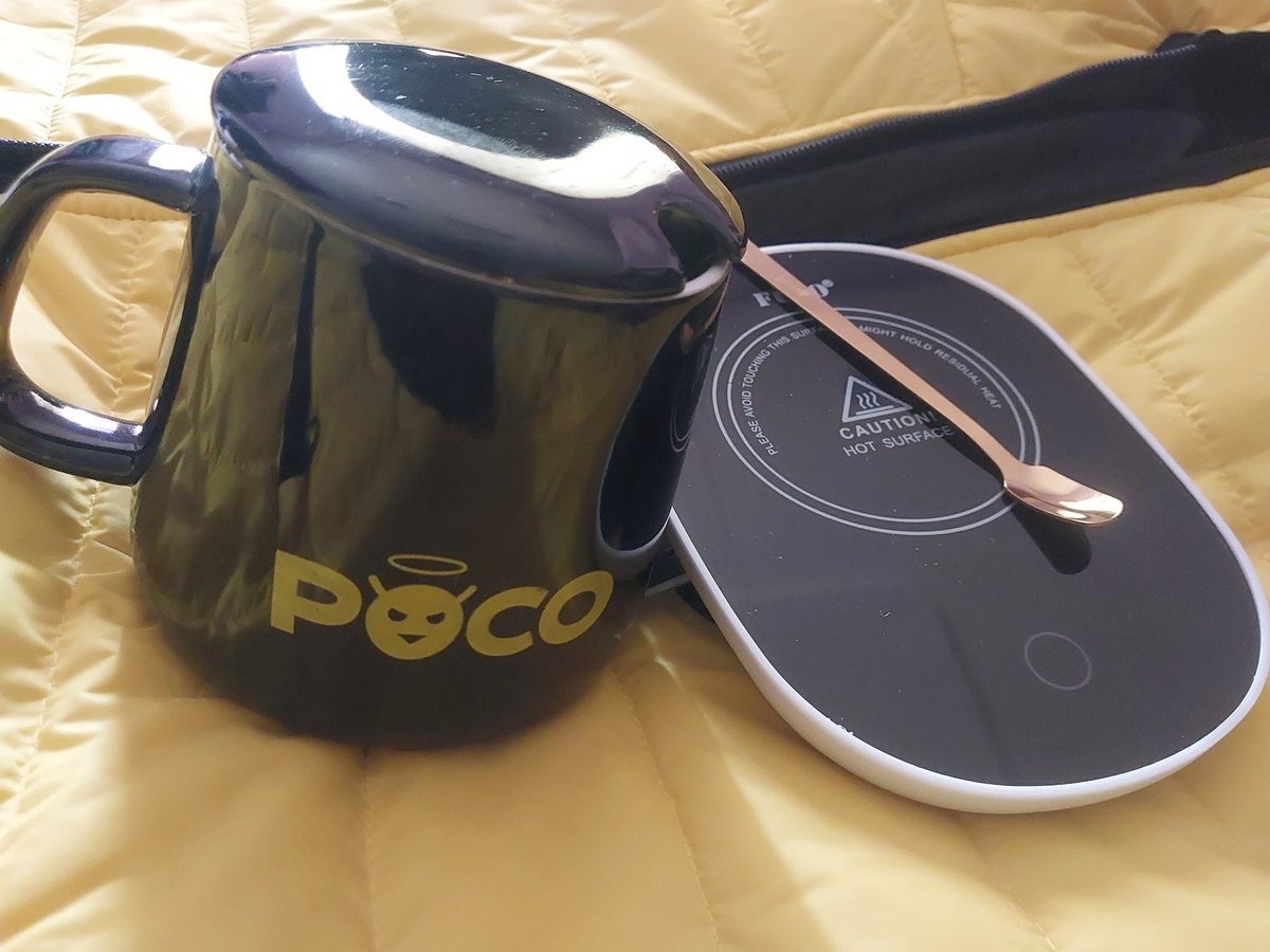 vamsimule1's tweet image. Unboxing joy POCO! 📦✨
Thankyou Very much @IndiaPOCO
For goodies
@Himanshu_POCO
@POCOGlobal
@tacobellindia
#poco
#pocotaco
#TechDelight #POCOAwesome