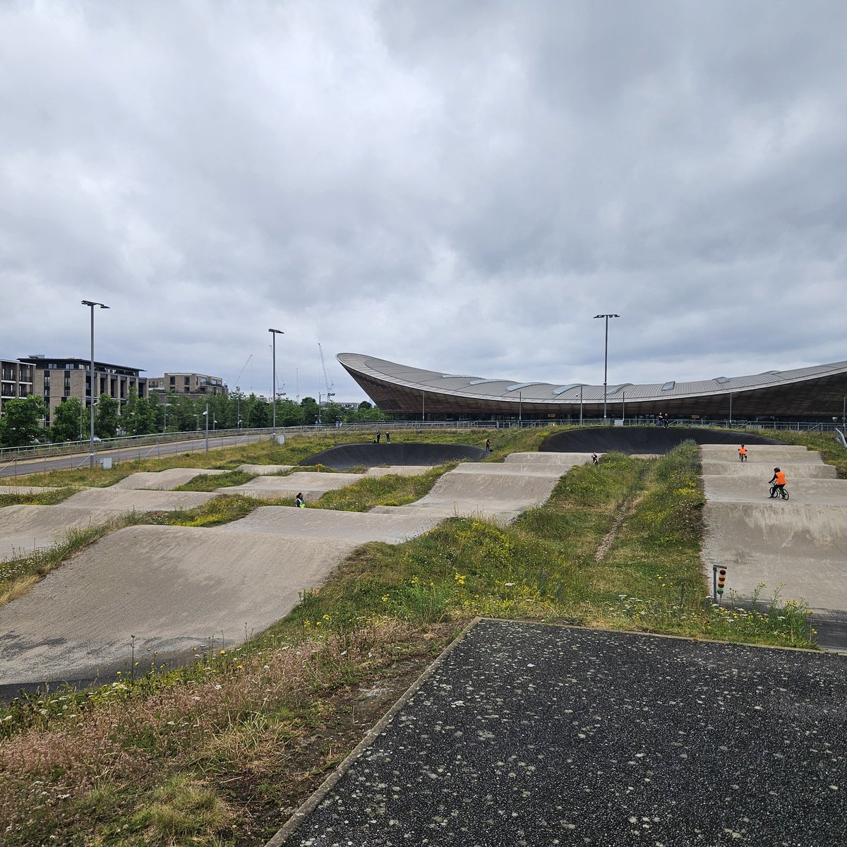 EmilyCherryCEO's tweet photo. Delighted to join @AccessSport #BMX London school games today at #QueenElizabethOlympicPark. Great to see schools embrace 🚲 for #confidence #physicalactivity & #wellbeing #StandForInclusion https://t.co/ucBjAgtvBZ