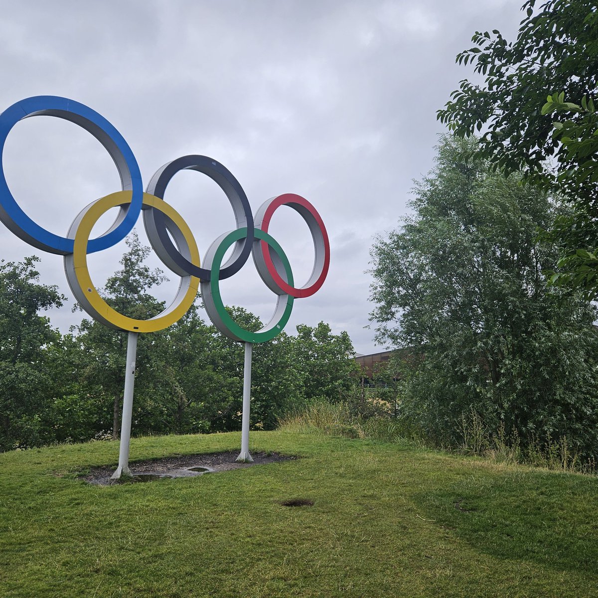 EmilyCherryCEO's tweet photo. Delighted to join @AccessSport #BMX London school games today at #QueenElizabethOlympicPark. Great to see schools embrace 🚲 for #confidence #physicalactivity & #wellbeing #StandForInclusion https://t.co/ucBjAgtvBZ