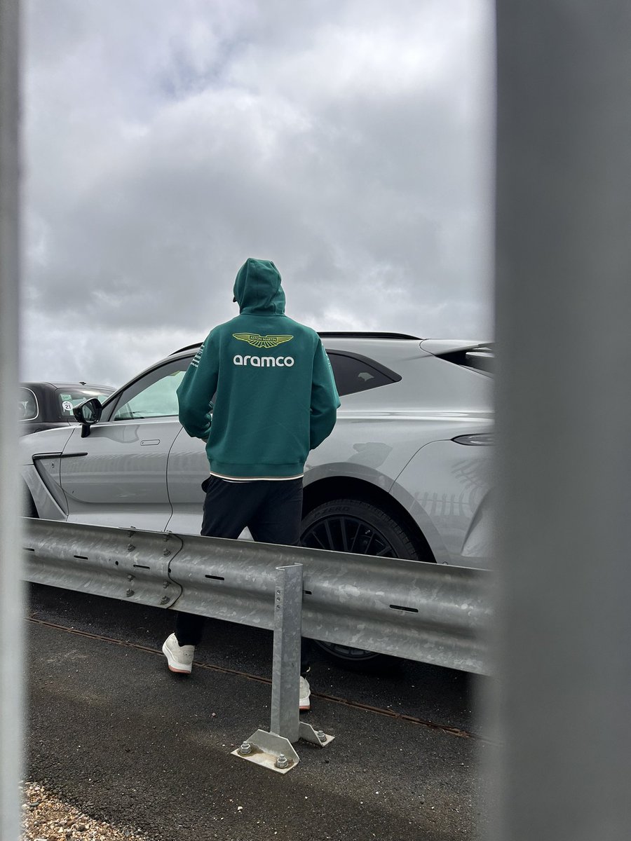 JussieGee89's tweet photo. Life is about making memories! Those were made this weekend! Thank you Silverstone 💚 @SilverstoneUK @AstonMartinF1 @lance_stroll #SilverstoneF1 #IAM https://t.co/LPw7t9t7yx