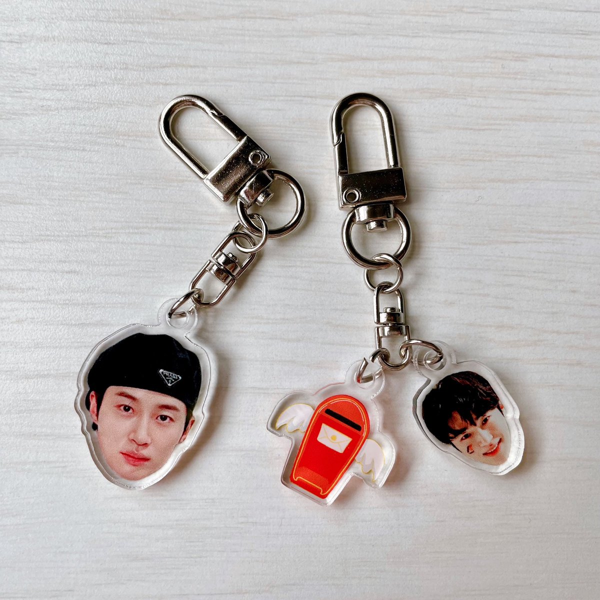 sppringsdaily's tweet photo. #나눔이벤트📮
반응이 좋아서 키링 추가 나눔합니다

#rt 추첨을 통해 
프라다 우석 1, 아이돌우석 1
총 2분 드려요🥰🥰 
(제 취향 포카,증사도 같이 넣어드려요)

택배비 부담 가능하신 분들만!

당발은 7/11에 할께요 🍀 https://t.co/GDBiCfoxpk