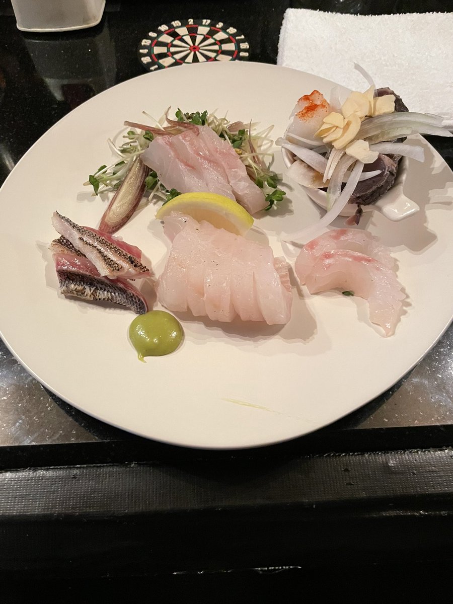 darts_barBloom's tweet photo. 本日もオープンしましたよ！
まだまだ1週間始まったばかりですが遊んではっちゃけましょー！ https://t.co/N1NBELoTjJ